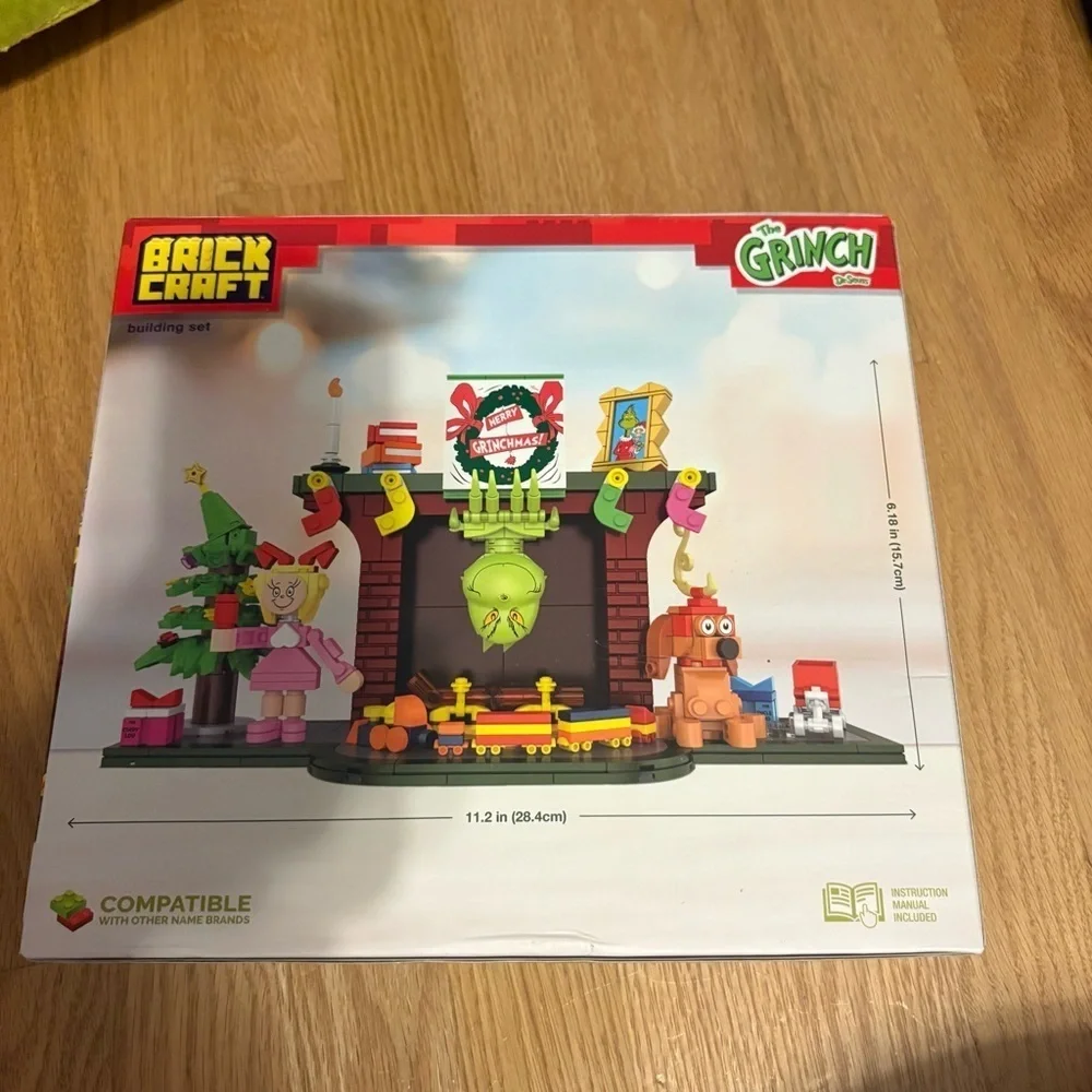 Brickcraft Grinch Grinchmas Eve Fireplace Building Kit 547-Piece NEW Christmas